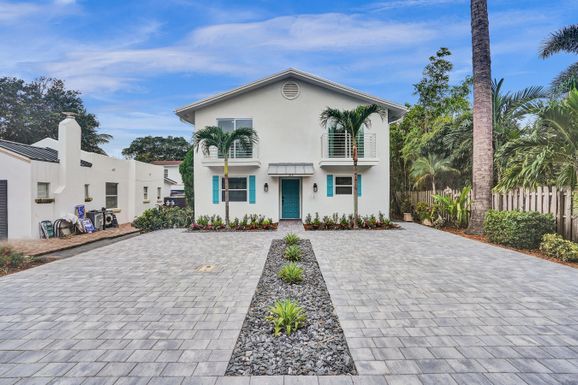 218 10th, Delray Beach, FL 33444