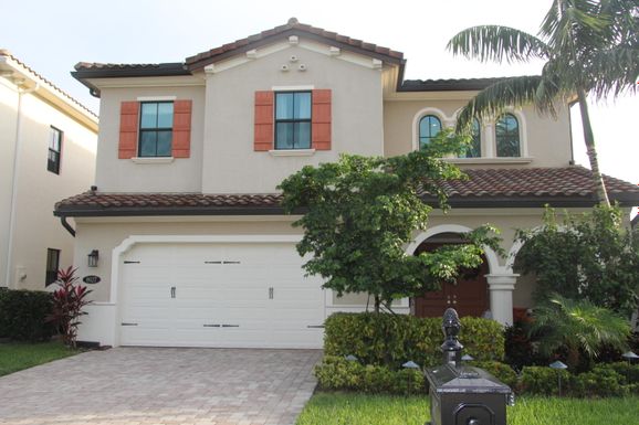 8627 Grand Prix, Boynton Beach, FL 33472