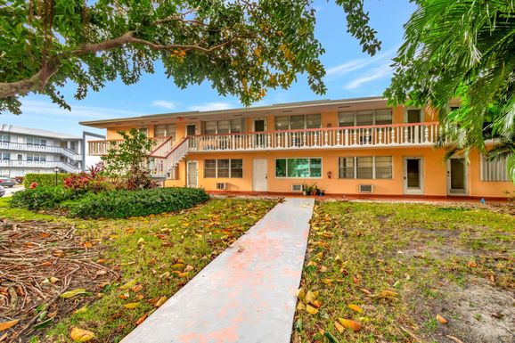 46 Andover, West Palm Beach, FL 33417