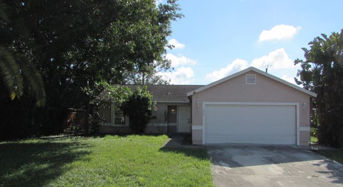 3067 Circle, Port Saint Lucie, FL 34953