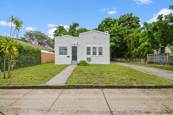 804 30th, West Palm Beach, FL 33407