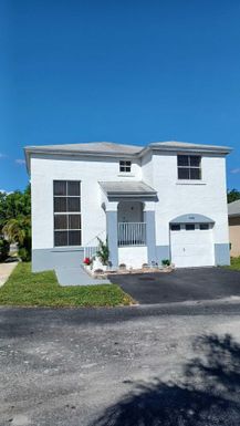 4400 72nd, Davie, FL 33314