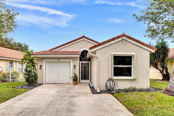 5647 Green Island, Lake Worth, FL 33463