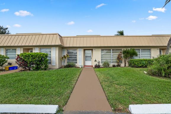 20864 Wendall, Boca Raton, FL 33433