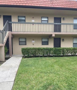 21906 Lake Forest 102, Boca Raton, FL 33433