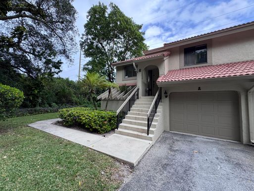 5650 Coach House, Boca Raton, FL 33486