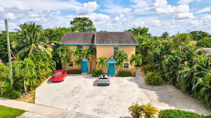 2180 Seacrest, Boynton Beach, FL 33435