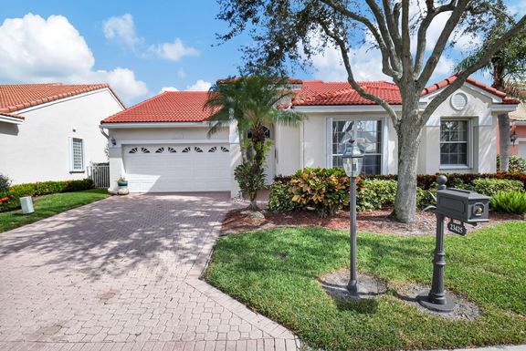 23425 Torre, Boca Raton, FL 33433