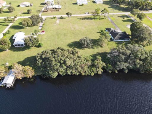 13338 144th, Okeechobee, FL 34974