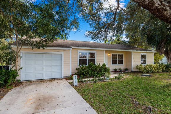 1943 Mandrake, Port Saint Lucie, FL 34952