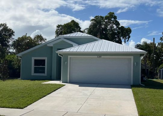 1295 27th, Vero Beach, FL 32960