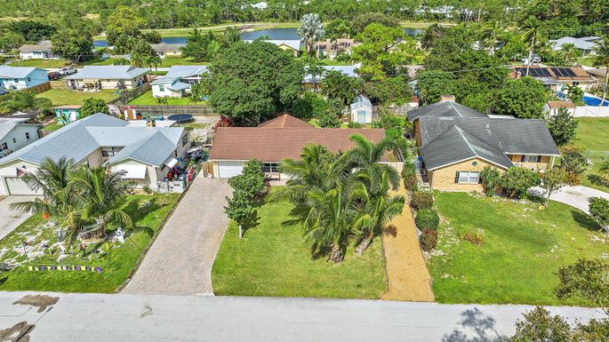 6423 Lockerby, Hobe Sound, FL 33455