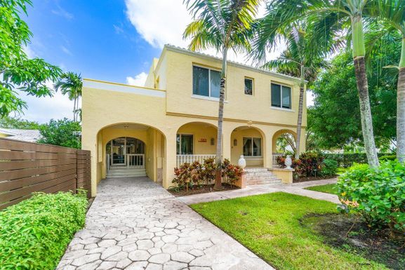 1201 Swinton, Delray Beach, FL 33444