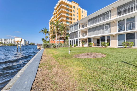 801 Riverside, Pompano Beach, FL 33062