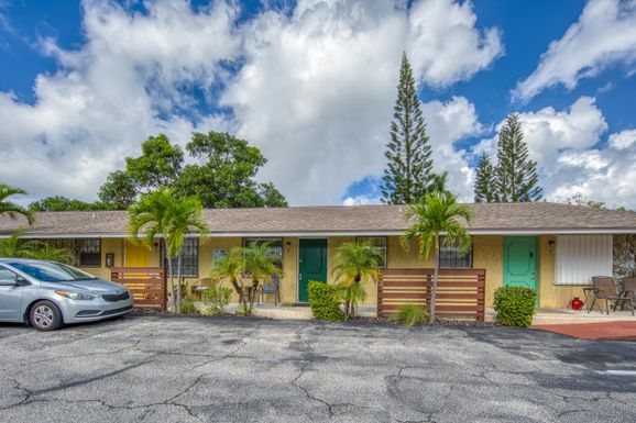 1500 4th, Lake Worth Beach, FL 33460