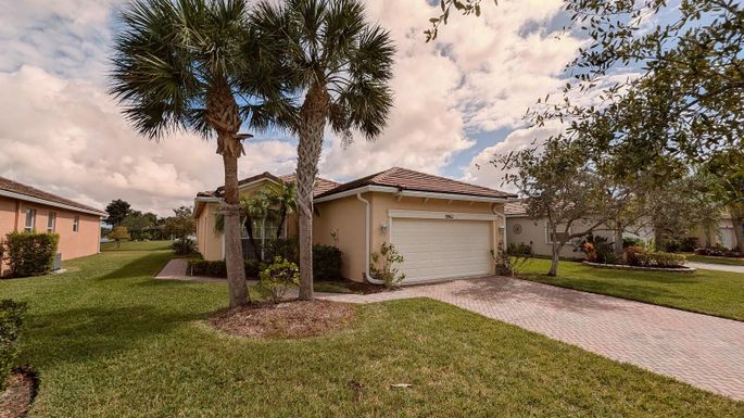 9962 Glenbrook, Port Saint Lucie, FL 34987