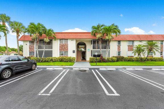 22725 66th, Boca Raton, FL 33428