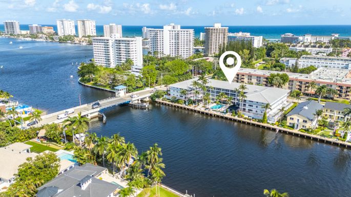 1015 Spanish River, Boca Raton, FL 33432