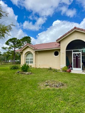 16141 Secretariat, Loxahatchee, FL 33470