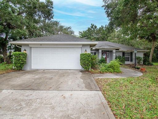 5060 9th, Vero Beach, FL 32966