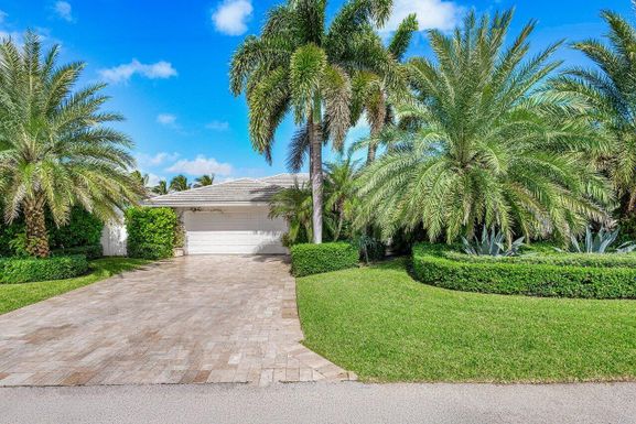 921 Cypress, Delray Beach, FL 33483