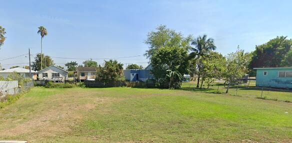 561 3rd, Belle Glade, FL 33430