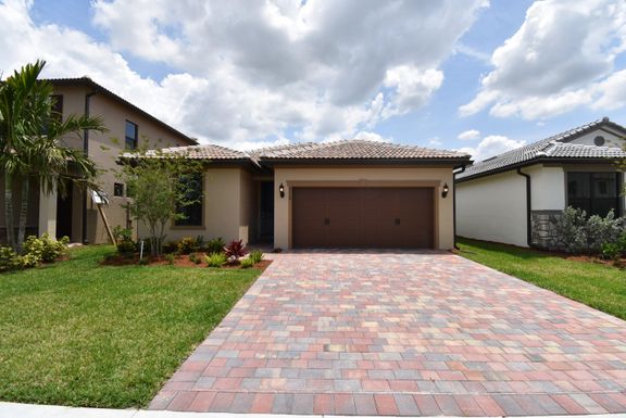 4758 Chantilly, Lake Worth, FL 33467