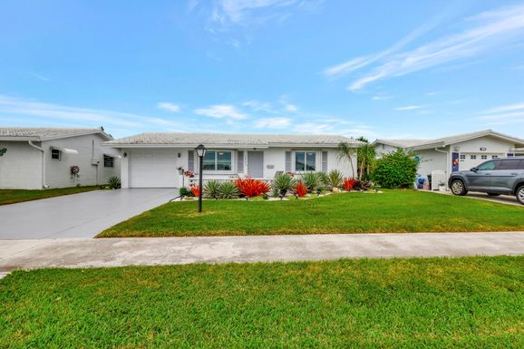 1803 13th, Boynton Beach, FL 33426