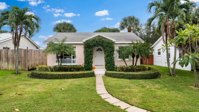 811 7th, Delray Beach, FL 33483