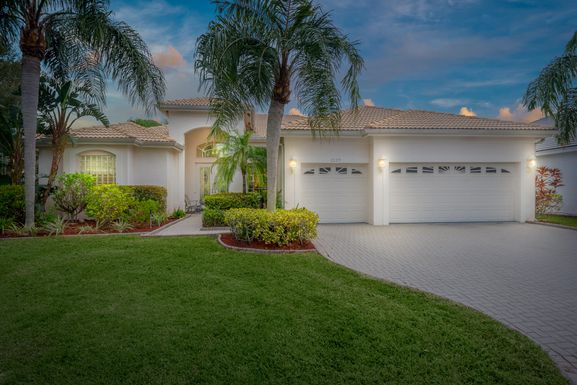 2229 Stonehaven, Port Saint Lucie, FL 34952