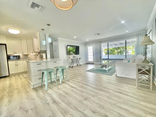 3420 Palm, Jupiter, FL 33469