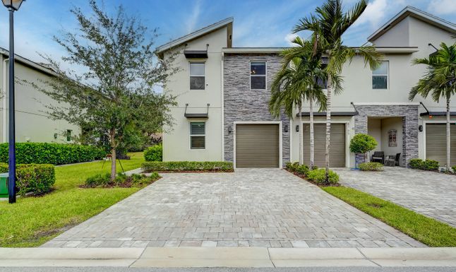 8769 Via Mar Rosso, Lake Worth, FL 33467