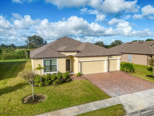 5513 1st, Vero Beach, FL 32960