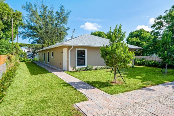 616 Pine, Lake Worth Beach, FL 33460