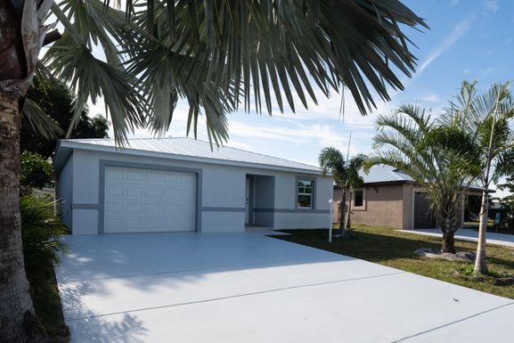 9 Andalusia, Port Saint Lucie, FL 34952