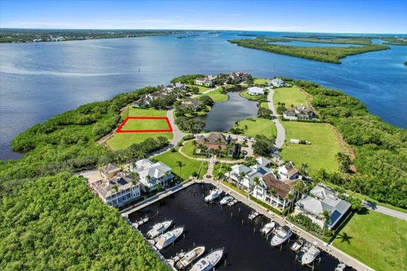 9215 Marsh Island, Vero Beach, FL 32963