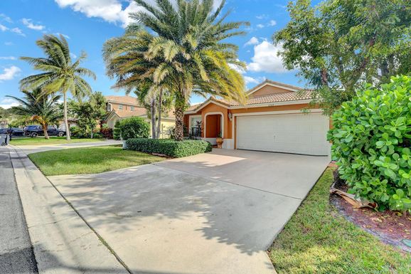 6160 Willoughby, Lake Worth, FL 33463