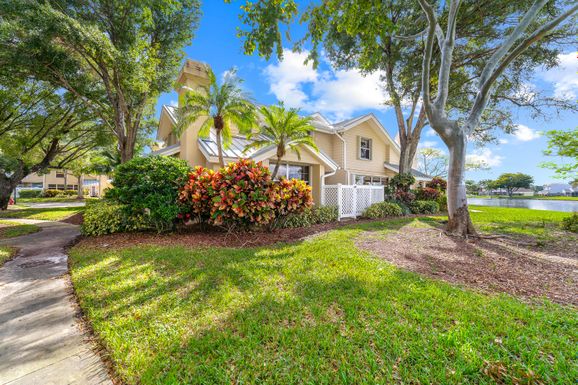 1702 Chadwick, Boynton Beach, FL 33436