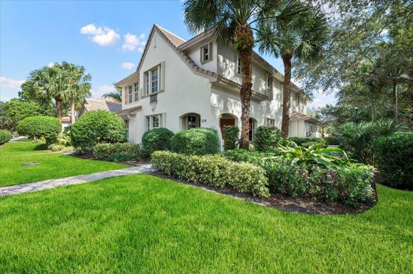 104 Evergrene, Palm Beach Gardens, FL 33410