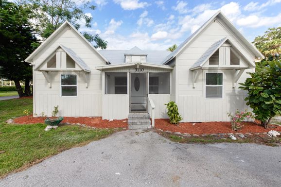 3110 Boston, Fort Pierce, FL 34947