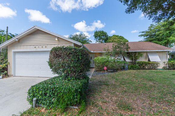 4100 Shelley, West Palm Beach, FL 33407