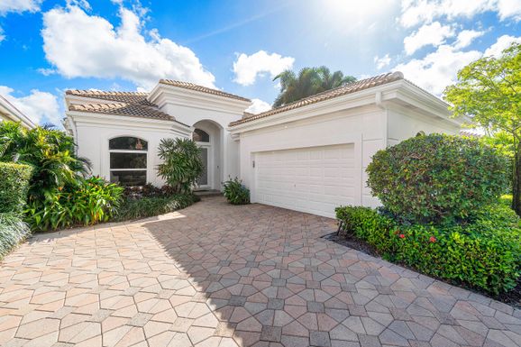 112 Isle, Palm Beach Gardens, FL 33418