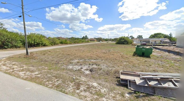 3601 19th, Lehigh Acres, FL 33976