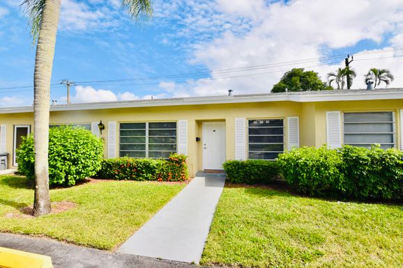 13670 Via Flora C, Delray Beach, FL 33484