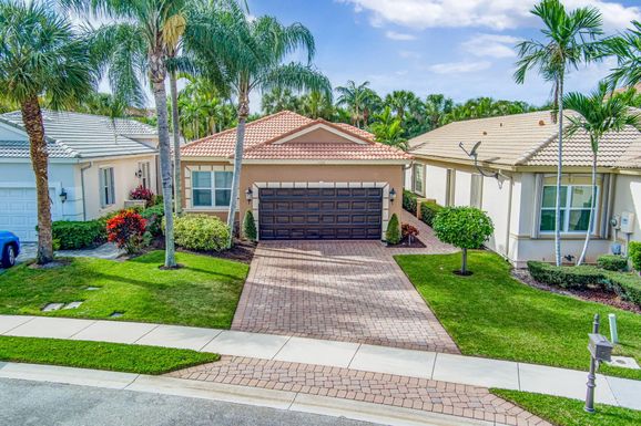 239 Isle Verde, Palm Beach Gardens, FL 33418