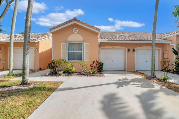 317 Coral Trace, Delray Beach, FL 33445