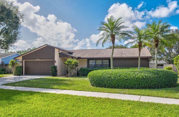 7506 Hazelwood, Lake Worth, FL 33467