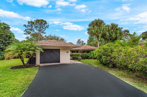 7669 Greenlake, Boynton Beach, FL 33436