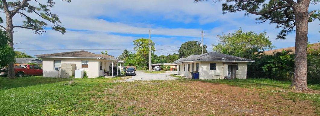 2709 Avenue D, Fort Pierce, FL 34947