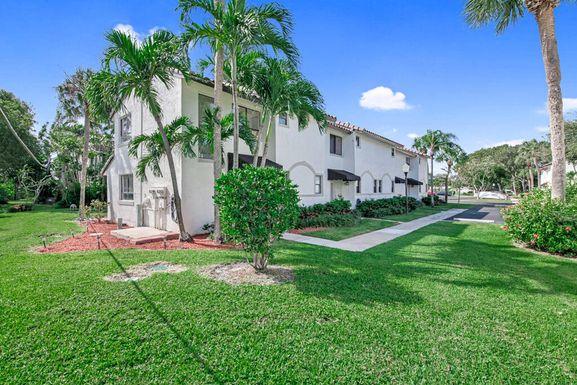 7200 2nd, Boca Raton, FL 33487